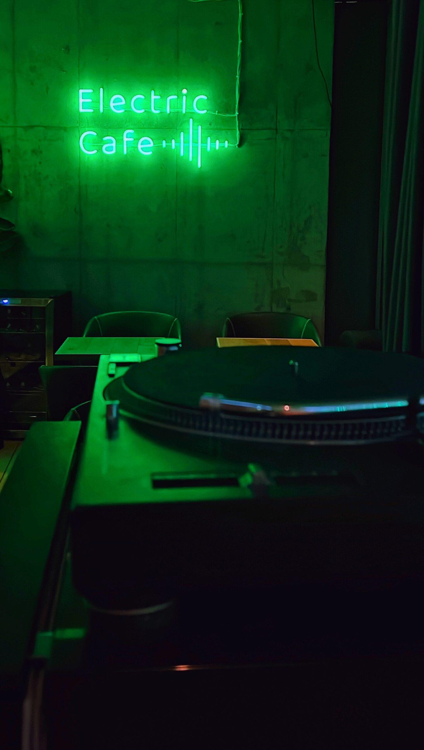 Electric Cafe エレクトリックカフェ ミュージック・バー & レンタルスタジオ