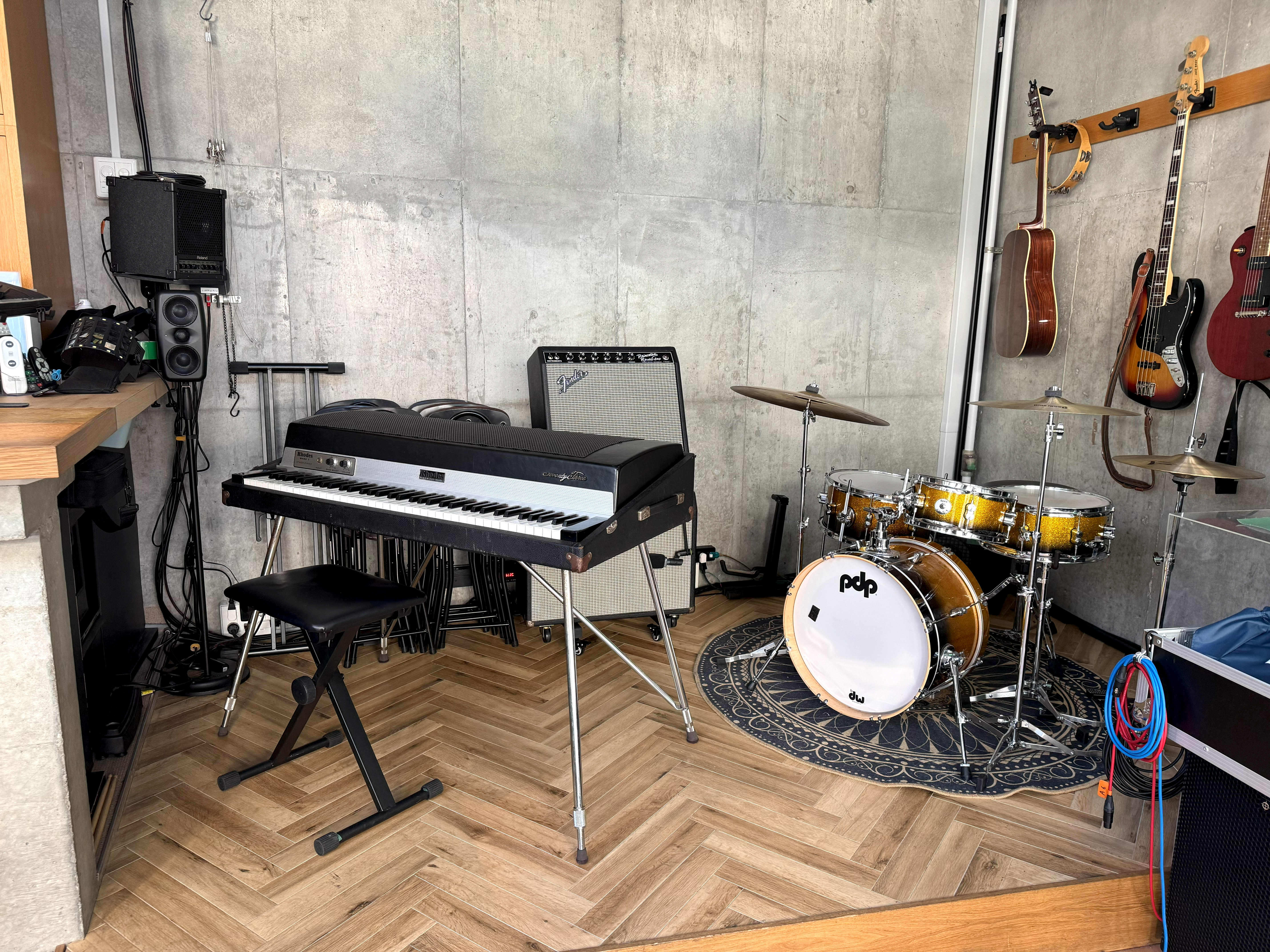 ホーム room4